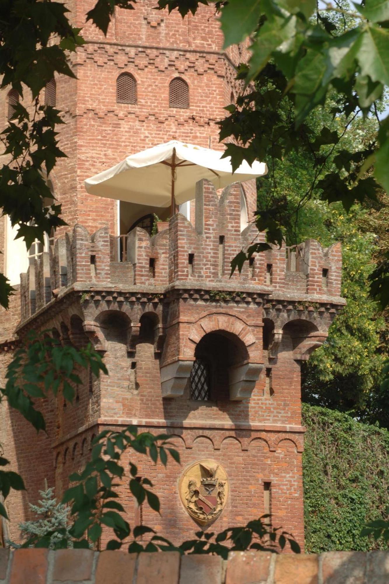 Отель Relais Del Castello Di Oviglio Экстерьер фото