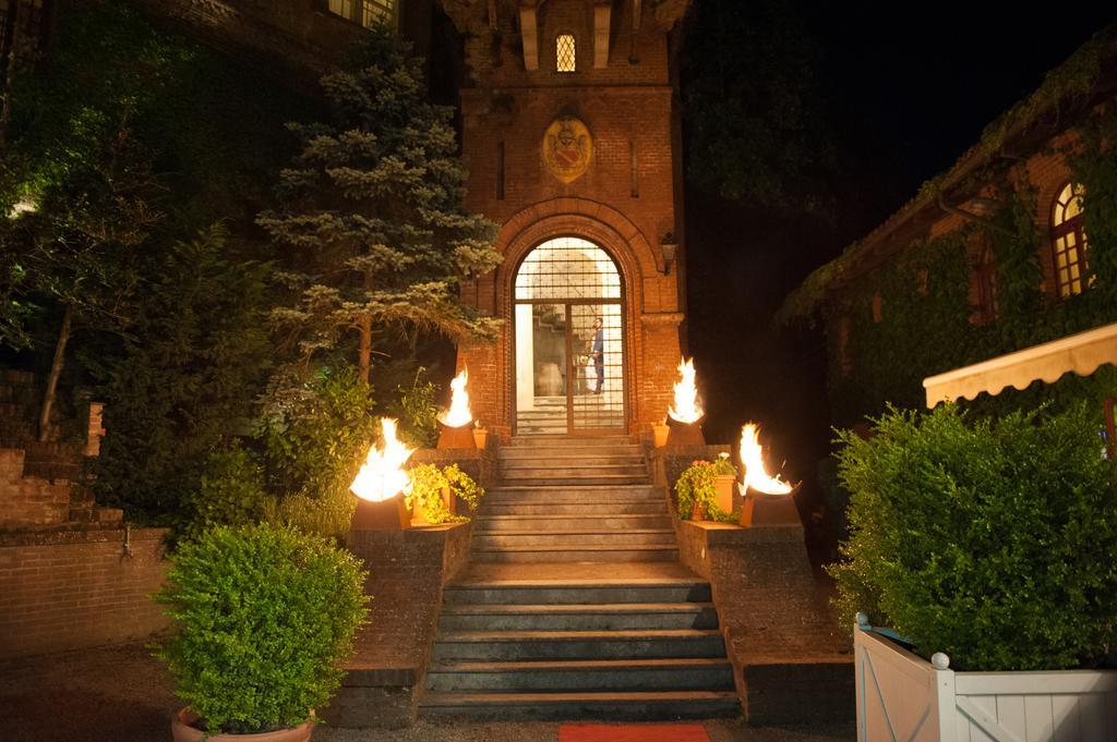 Отель Relais Del Castello Di Oviglio Экстерьер фото